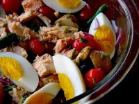 Salata nicoise Salata nicoise